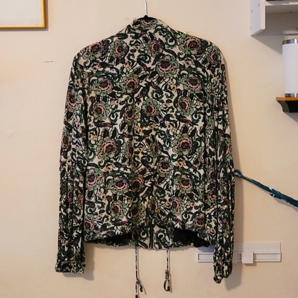 Free People RARE stunning lightweight floral crewneck jacket, size medium. - Picture 6 of 13